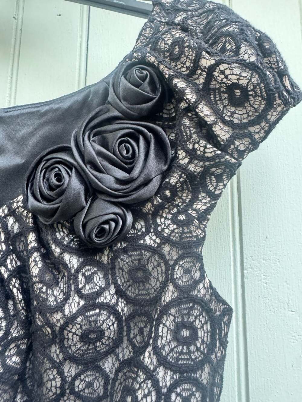 Jones New York Black Lace Overlay Dress Size 6 - Picture 5 of 9